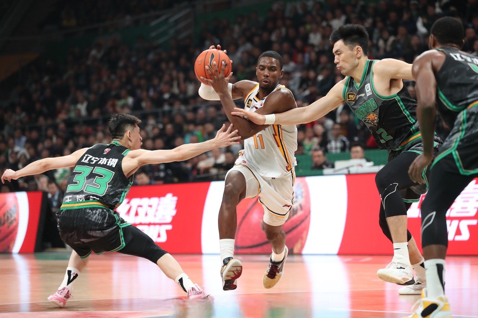 龙虎棋牌app-西热力江率领辽宁男篮一骑绝尘，实现六连胜