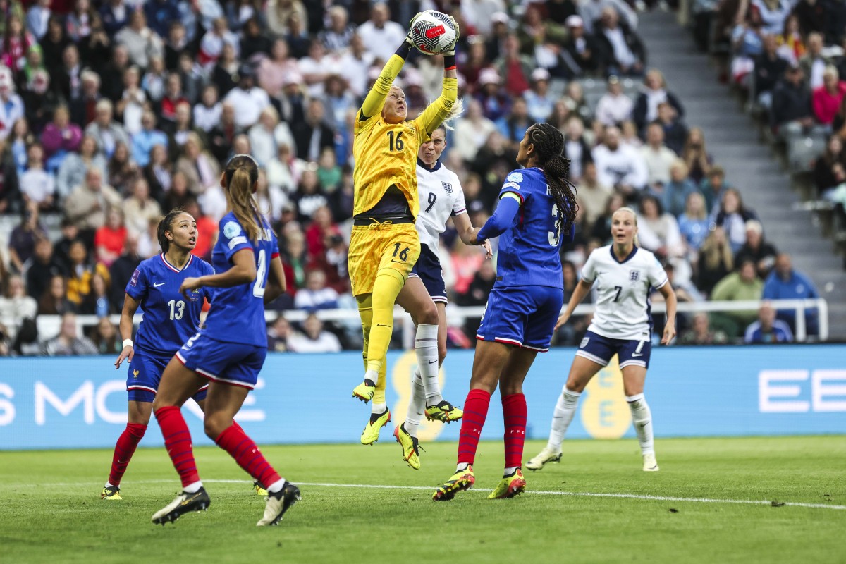 龙虎棋牌-精彩赛事连传，欧洲足球舞台魅力无限